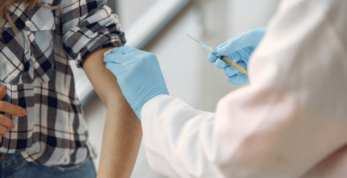 Los dentistas pueden ayudar a agilizar el proceso de vacunación