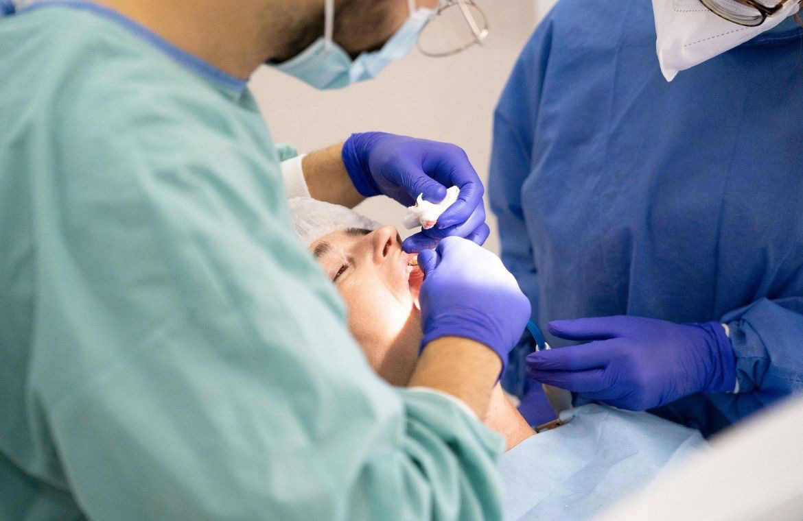 En España se realizan 1,3 millones de implantes al año