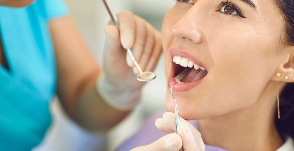 Comienza tu tratamiento de ortodoncia invisible en Clínica Dental Simón