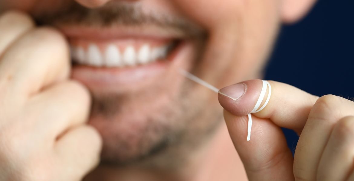 Cómo prevenir y tratar las caries interdentales